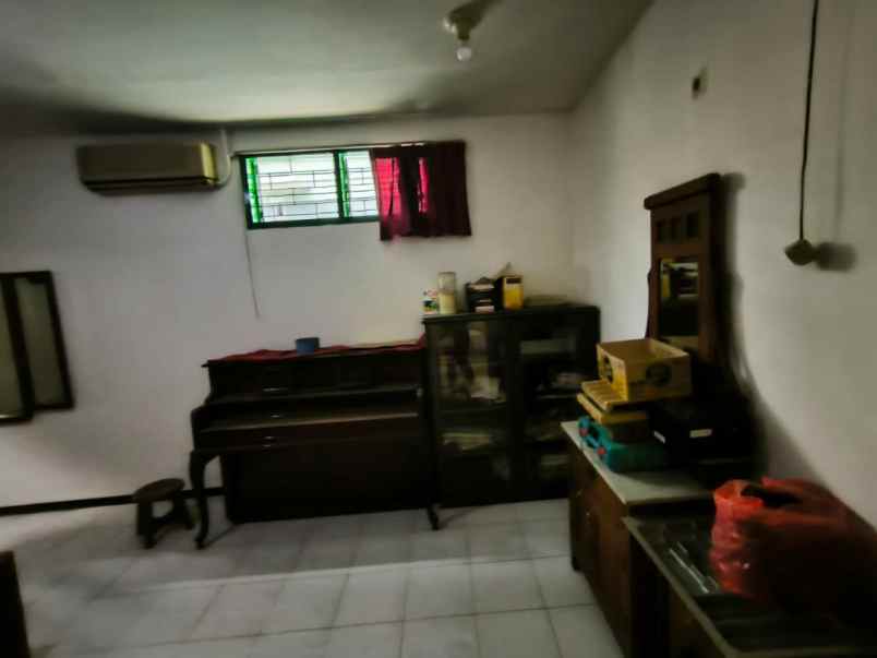 dijual rumah tembok dukuh pusat kota surabaya