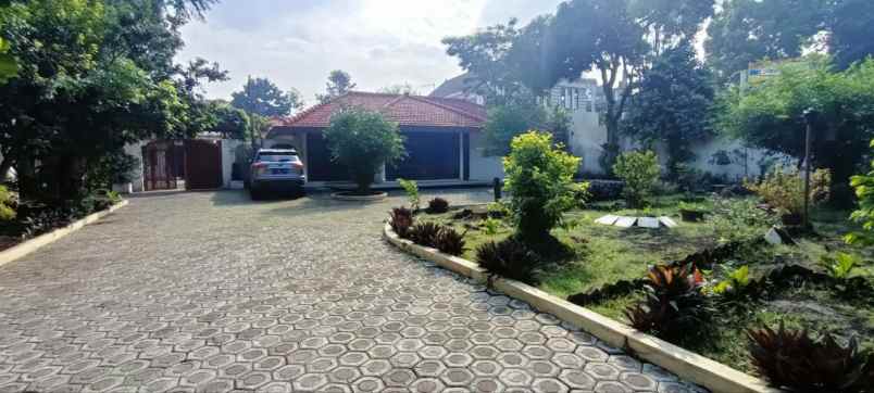 dijual rumah terawat dibawah njop gegerkalong