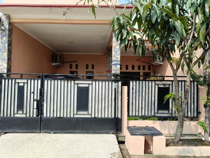 dijual rumah the palm residence