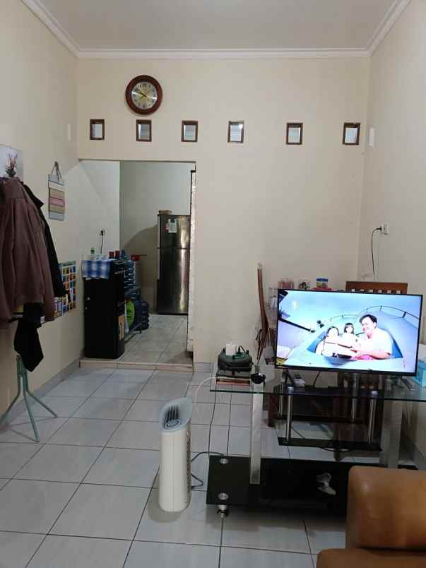 dijual rumah the palm residence