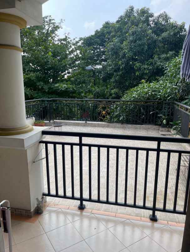 dijual rumah the royal residence