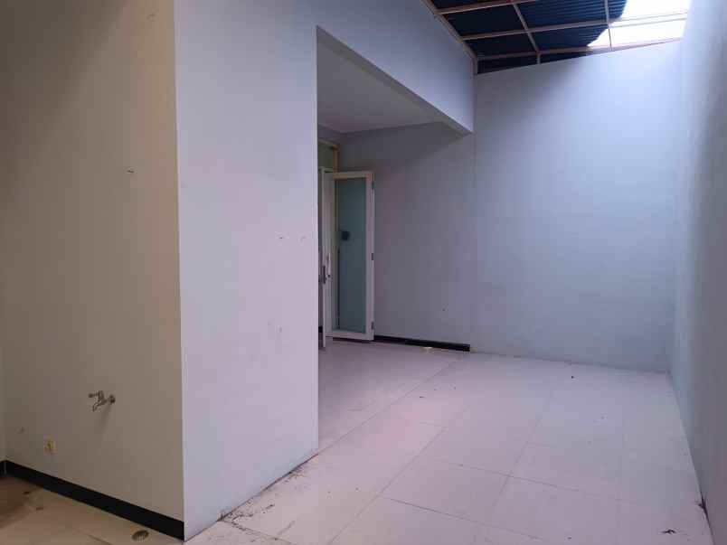 dijual rumah tki v kopo rahayu