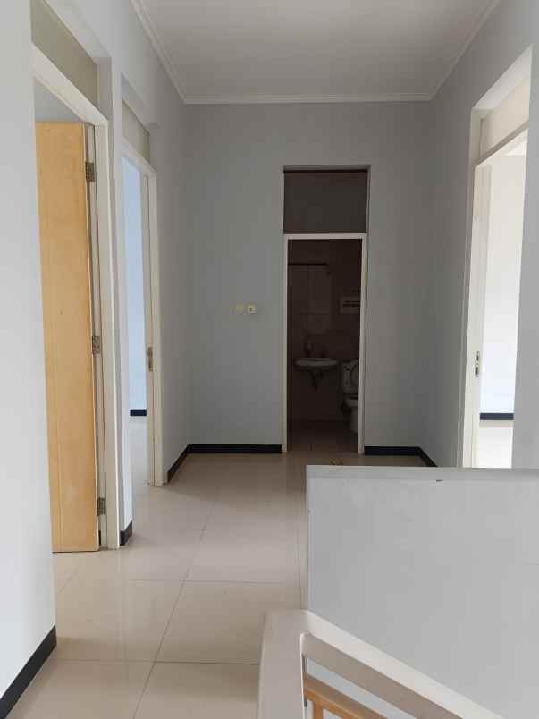 dijual rumah tki v kopo rahayu