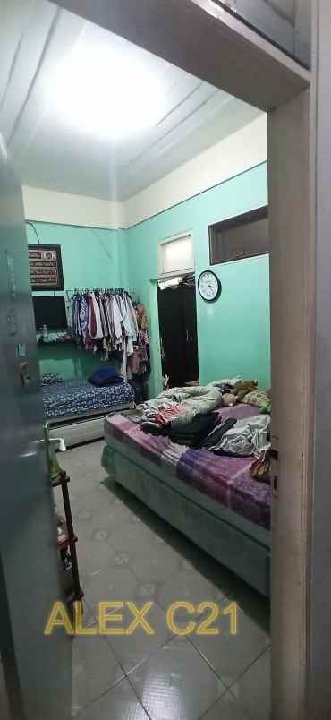 dijual rumah tomang