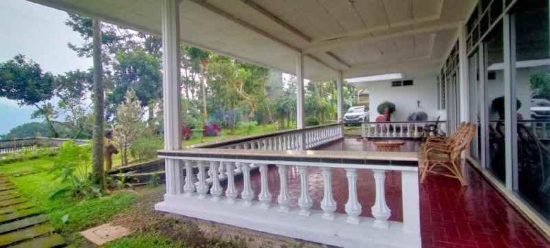 dijual rumah trawas mojokerto