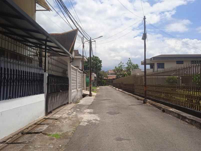 dijual rumah turangga