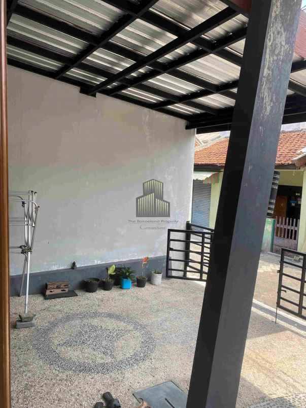 dijual rumah ulin