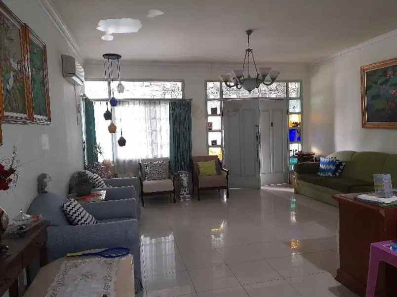 dijual rumah villa bintaro indah