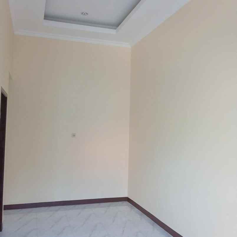 dijual rumah villa mutiara gading 1 bekasi