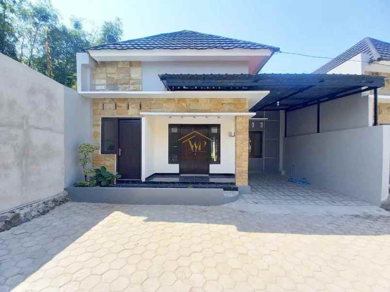 dijual rumah wedomartani