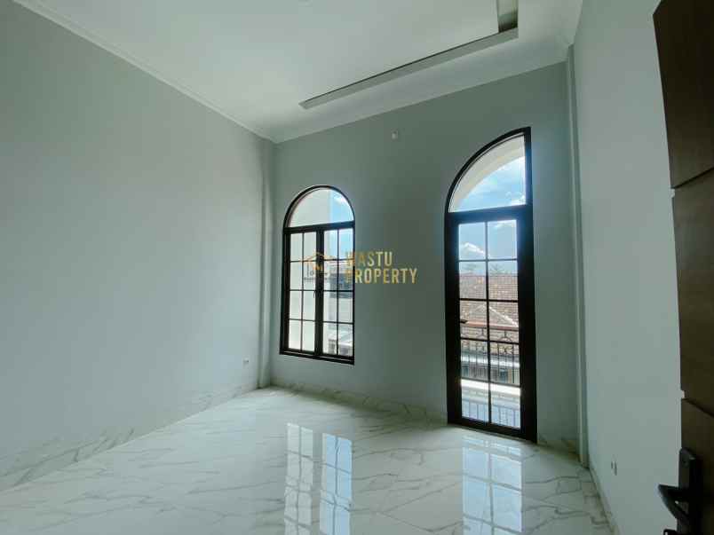 dijual rumah wedomartani kec ngemplak