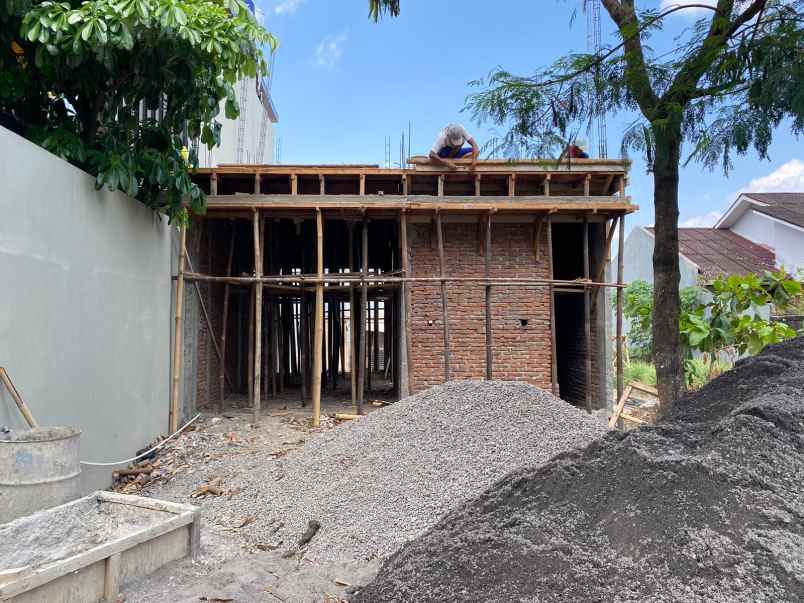 dijual rumah wedomartani sleman diy