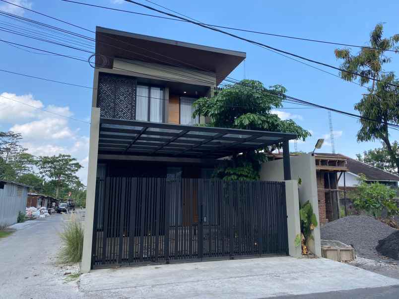 dijual rumah wedomartani sleman diy