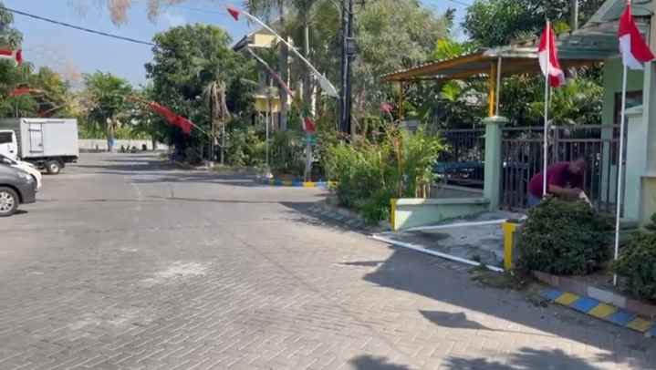 dijual rumah western regency