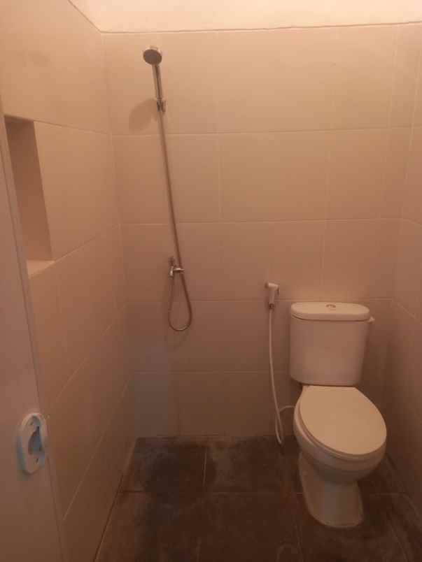 dijual rumah wiguna gunung anyar surabaya