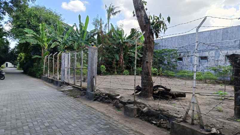 dijual tanah condongcatur kec depok