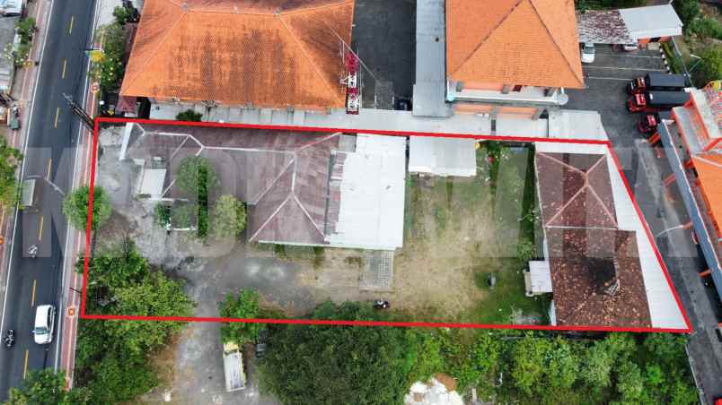 dijual tanah jalan raya uluwatu