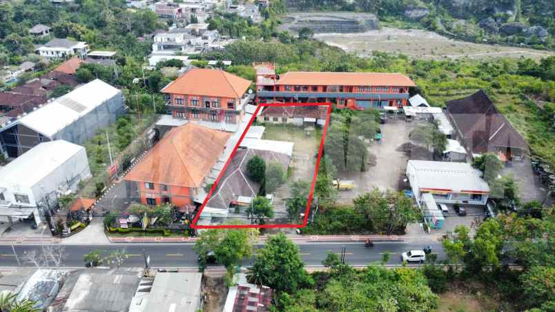 dijual tanah jalan raya uluwatu