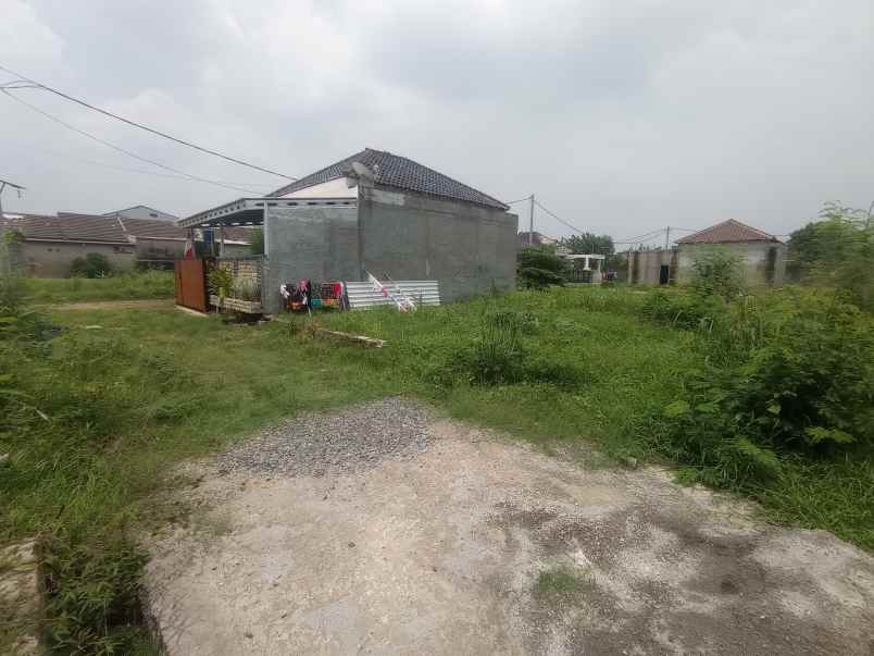 dijual tanah kavling shm di serua