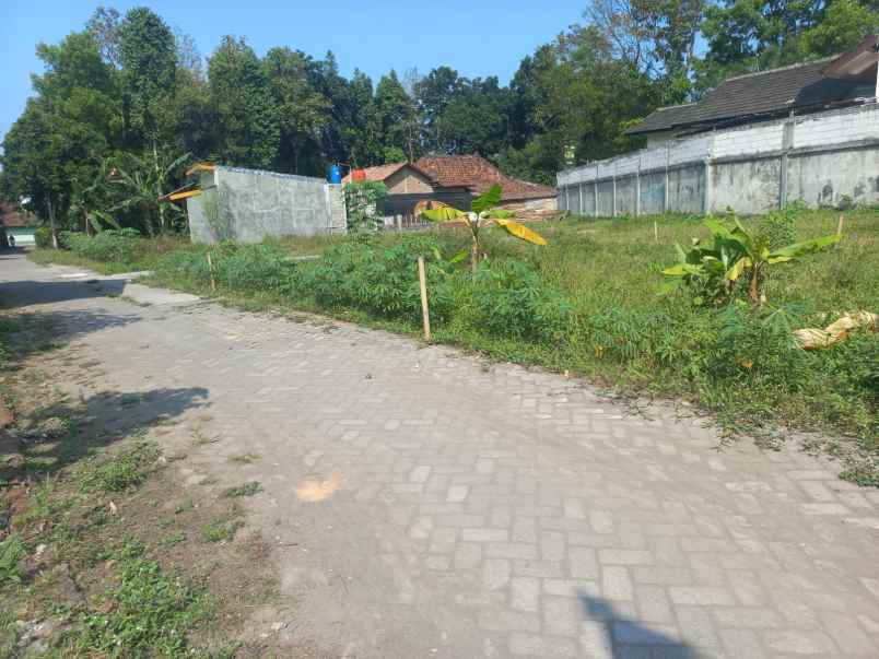 dijual tanah smkn 1 seyegan