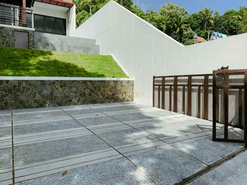dijual villa gedongan bangunjiwo