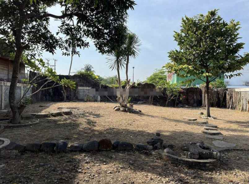 dijual villa jl raya senggigi senteluk