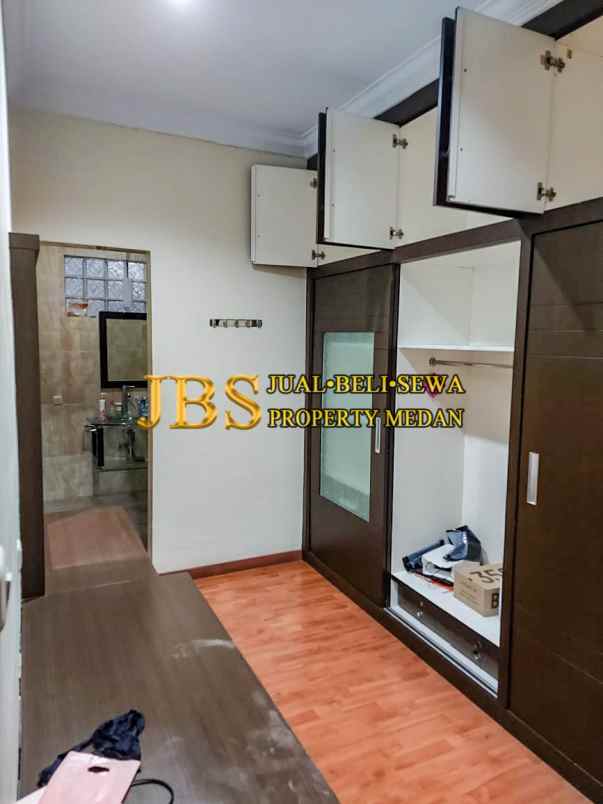 dijual villa komplek cemara asri jalan