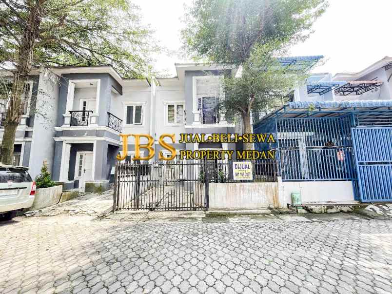 dijual villa komplek grand menteng