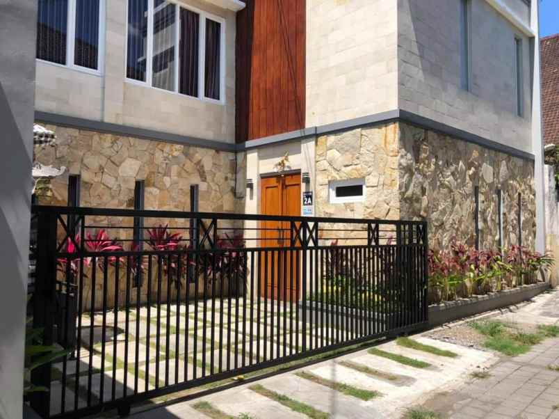 dijual villa lokasi canggu denpasar bali