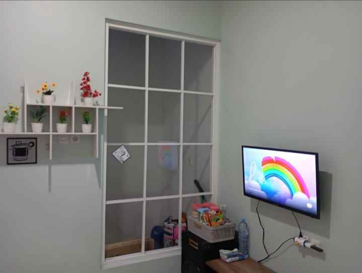 dijual villa plus perabot lokasi dekat bns kota batu