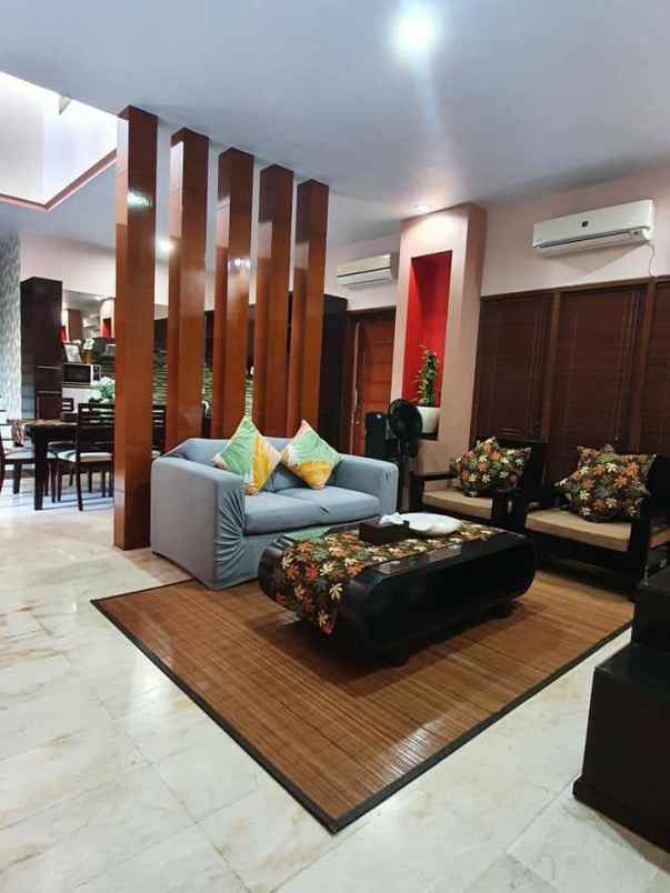 dijual villa sanur kauh