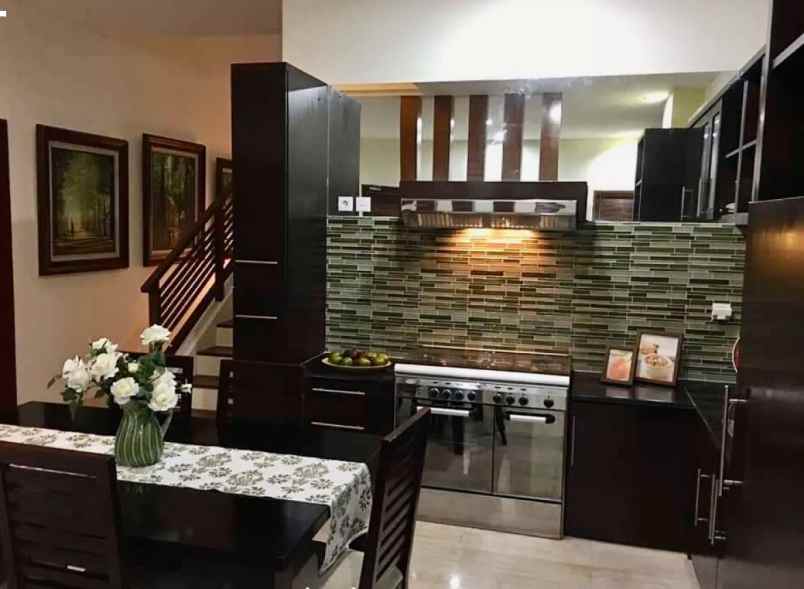 dijual villa sanur kauh