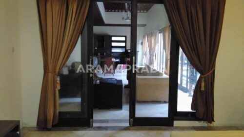 dijual villa seminyak