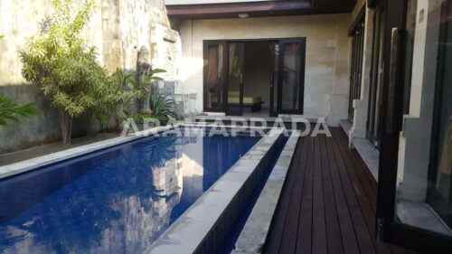 dijual villa seminyak