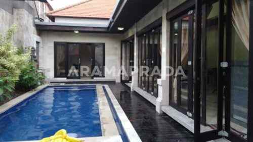 dijual villa seminyak