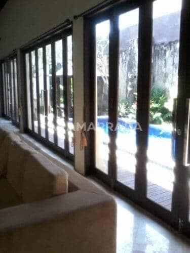 dijual villa seminyak