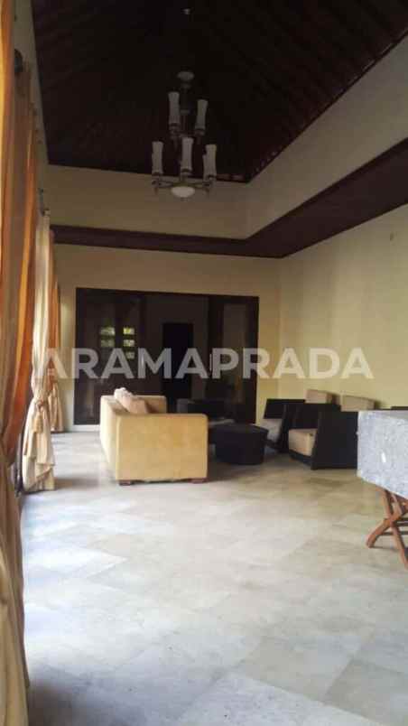 dijual villa seminyak