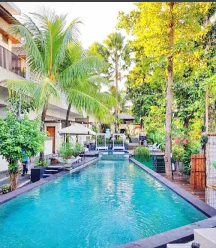 dijual villa suites di area petitenget seminyak bali