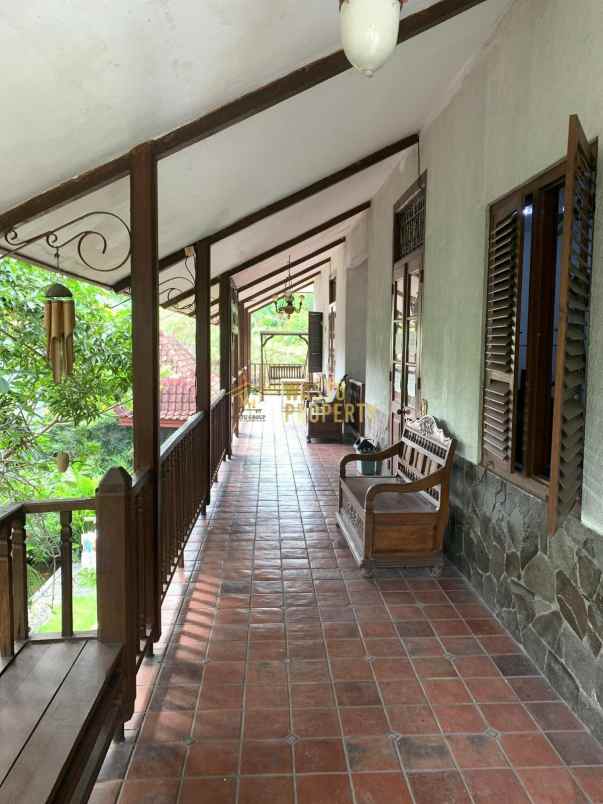 dijual villa tritonirmolo kasihan