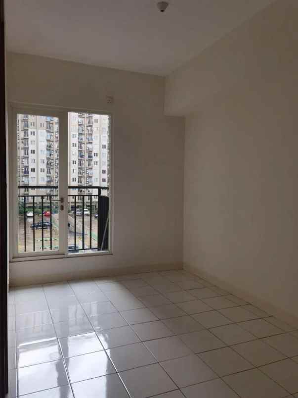 disewa kan apartemen podomoro golf view 2br kosongan