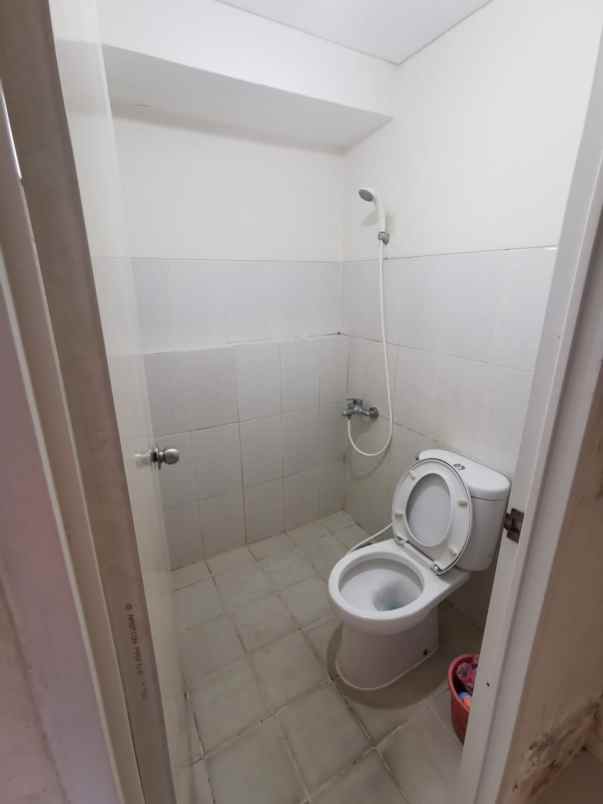 disewakan apartemen pakuwon city surabaya