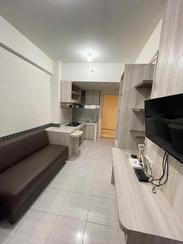 disewakan apartemen puncak cbd tower a lantai 3