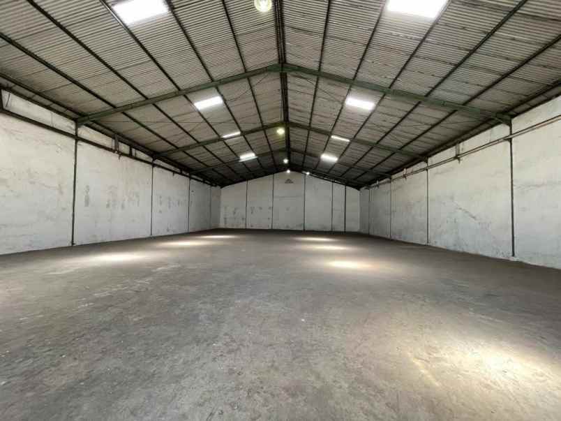 disewakan gudang di surabaya