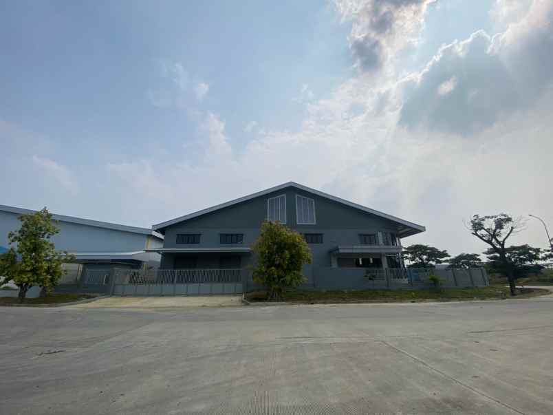 disewakan ruko gudang kantor delta silicon lippo cikarang