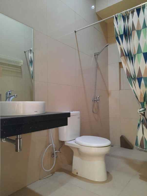 disewakan rumah full renovasi di dharmahusada