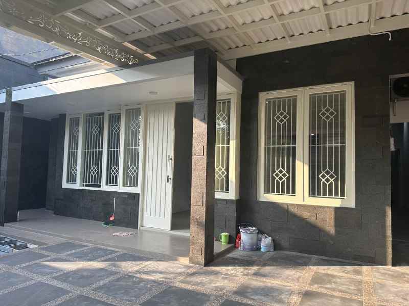 disewakan rumah gayungsari