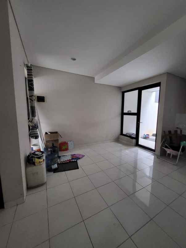 disewakan rumah jl alam tirta le freya