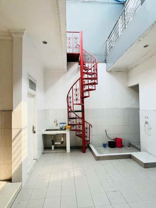 disewakan rumah jl muncang no 54 b lagoa