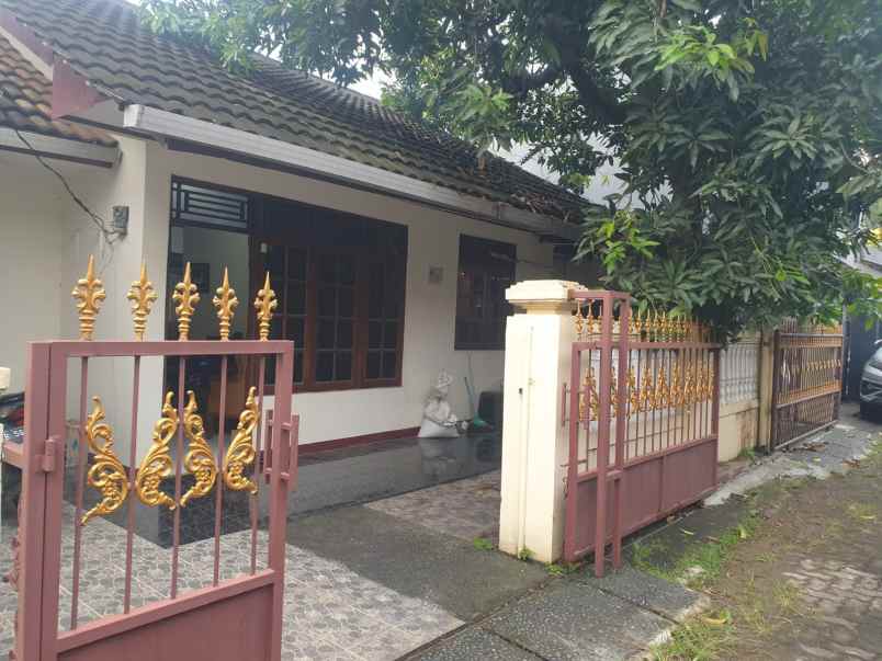 disewakan rumah komplek pondok ujung