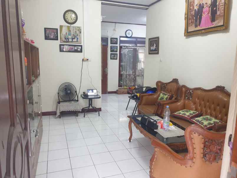 disewakan rumah komplek pondok ujung